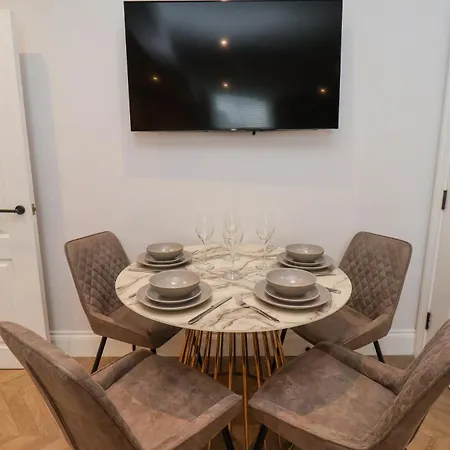 Апартаменты The Salisbury Sleeps 4 Classic Скарборо