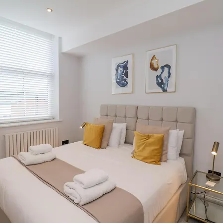 The Salisbury Sleeps 4 Classic *