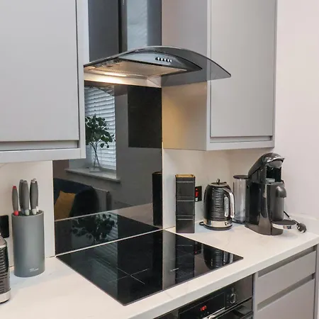 Apartment 205 The Salisbury *