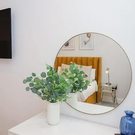 The Salisbury Sleeps 4 Classic